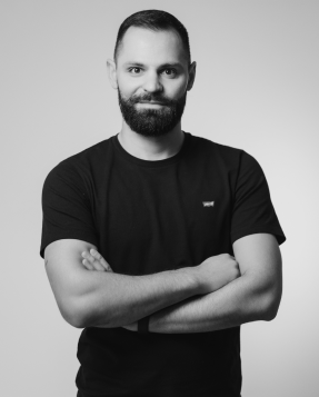 Dejan Stojkoski